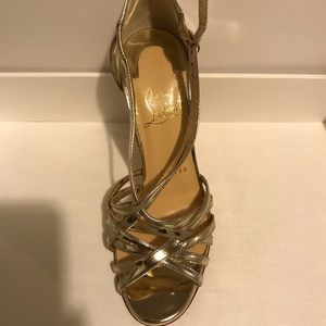 Woman’s Christian louboutins 5.5